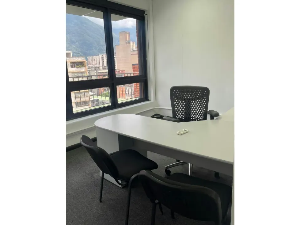 Oficina en alquiler 142m², El Rosal - 5