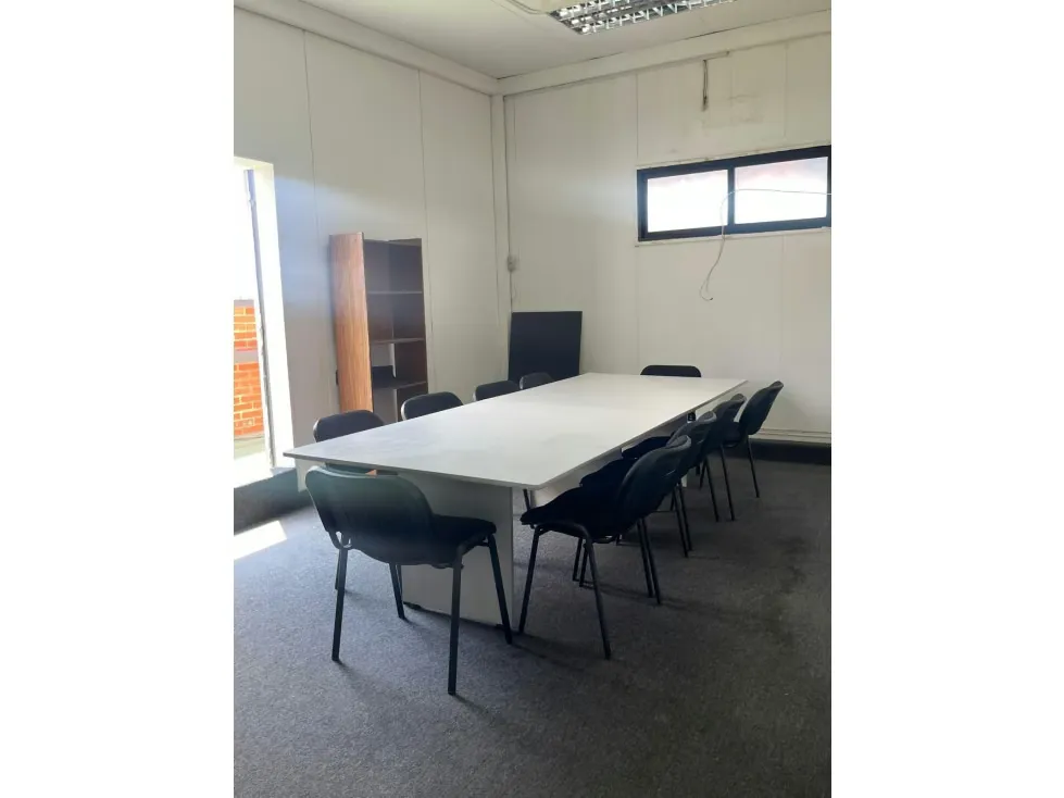 Oficina en alquiler 142m², El Rosal - 6