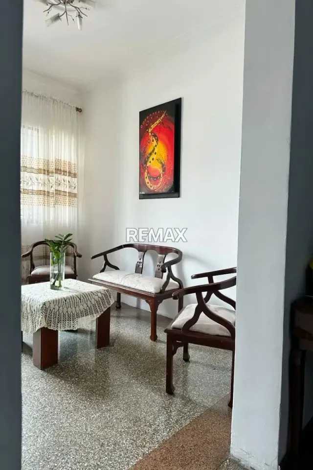Venta de Casa Av. Andrés Bello - 3