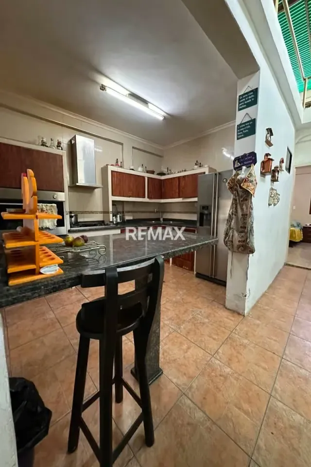 Venta de Casa Av. Andrés Bello - 5
