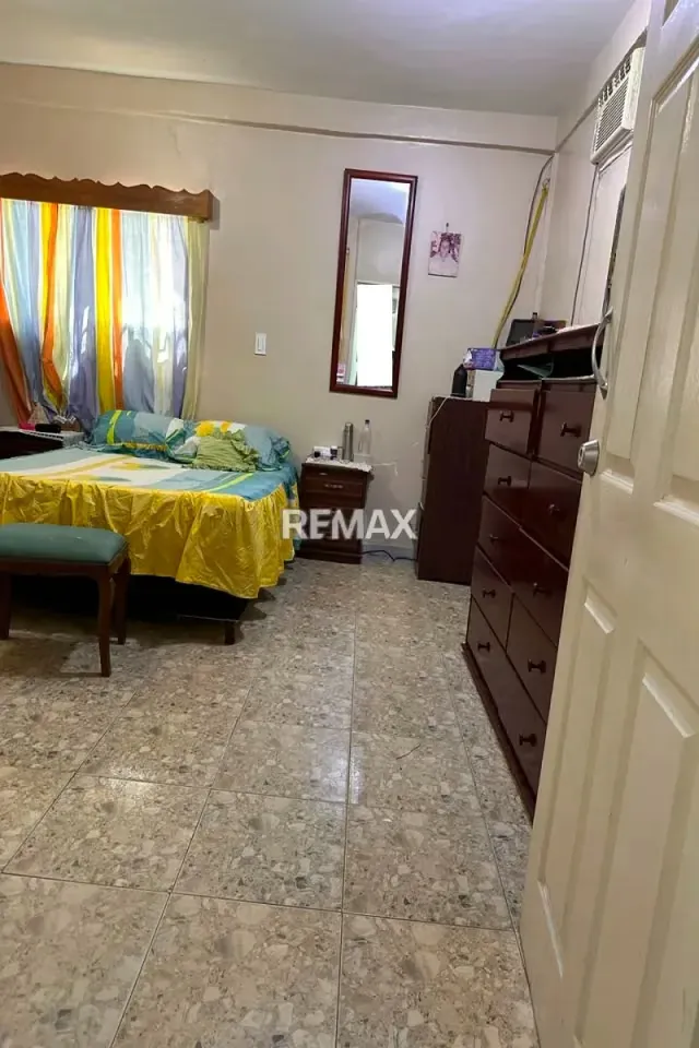 Venta de Casa Av. Andrés Bello - 7