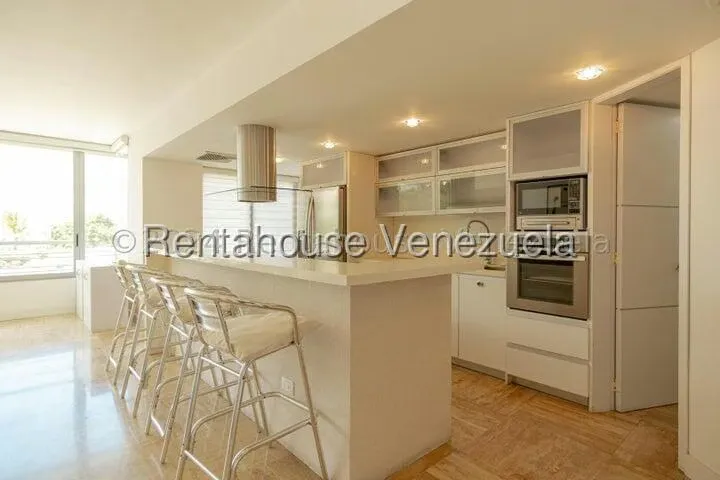 Apartamento (1 Nivel) en Alquiler en Lomas de Las Mercedes, Distrito Metropolitano - 18