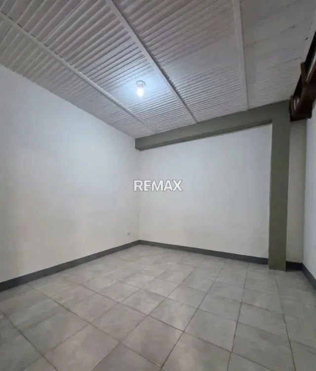 Se vende casa en urb carolina, en la av Libertador (punto de referencia pasando el hotel las lomas) - 14