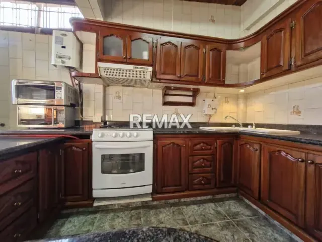 Se vende casa en urb carolina, en la av Libertador (punto de referencia pasando el hotel las lomas) - 2