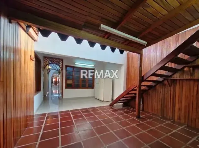 Se vende casa en urb carolina, en la av Libertador (punto de referencia pasando el hotel las lomas) - 9