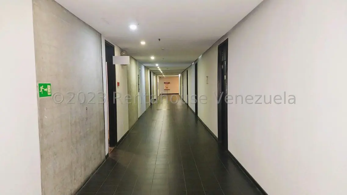 Oficina en Venta en Prados del Este, Distrito Metropolitano - 19