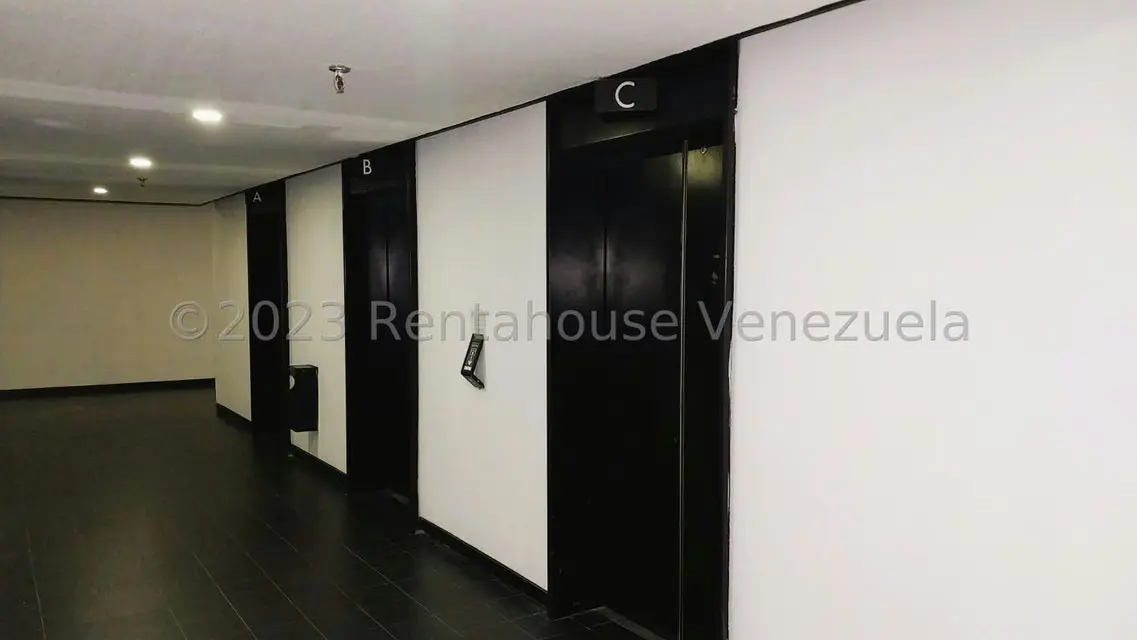 Oficina en Venta en Prados del Este, Distrito Metropolitano - 20