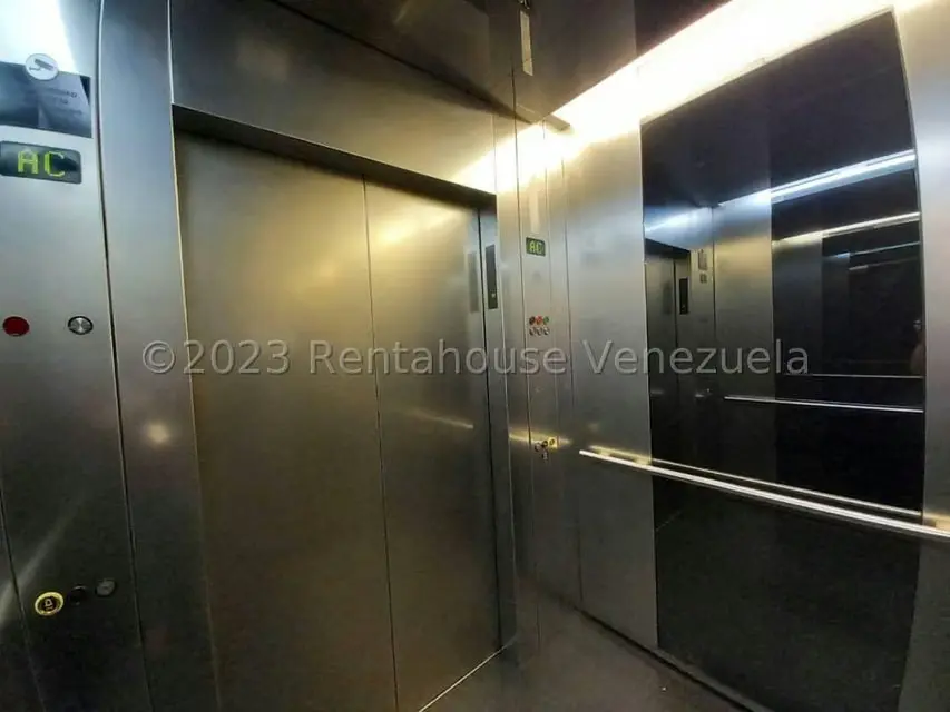 Oficina en Venta en Prados del Este, Distrito Metropolitano - 21