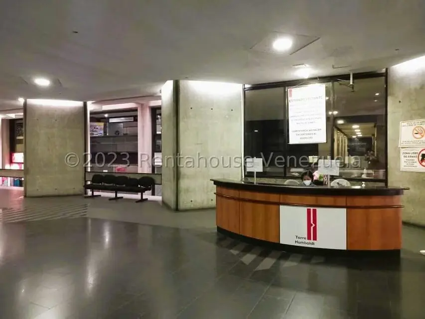 Oficina en Venta en Prados del Este, Distrito Metropolitano - 25