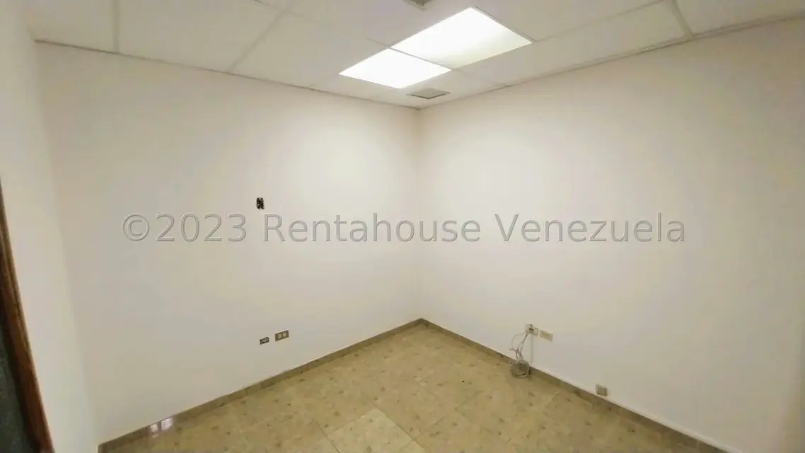 Oficina en Venta en Prados del Este, Distrito Metropolitano - 8