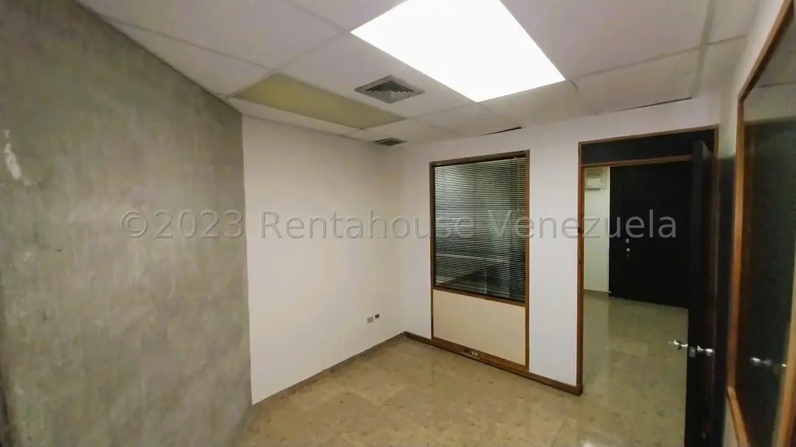 Oficina en Venta en Prados del Este, Distrito Metropolitano - 9
