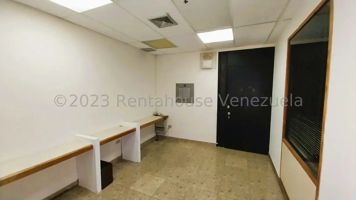 Oficina en Venta en Prados del Este, Distrito Metropolitano - 10