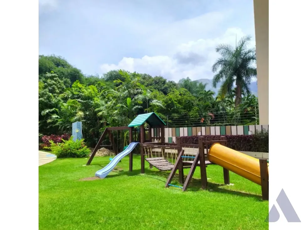 Alquilo apartamento amoblado 120m2 Campo Alegre 4884 - 4