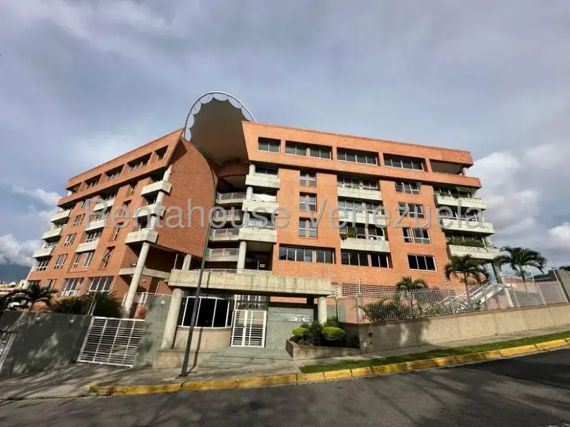 Apartamento (Duplex) en Venta en Lomas del Sol, Distrito Metropolitano