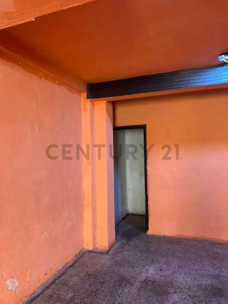 LOCAL COMERCIAL - 4