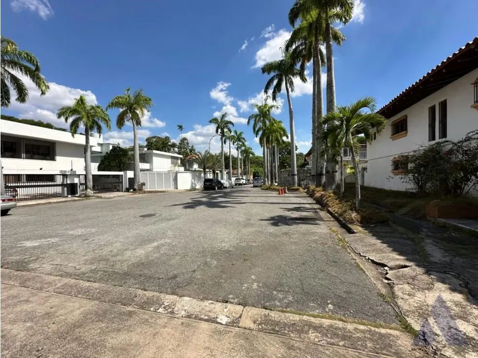 Vendo casa 1000m2 Lomas de Chuao 5963 - 17