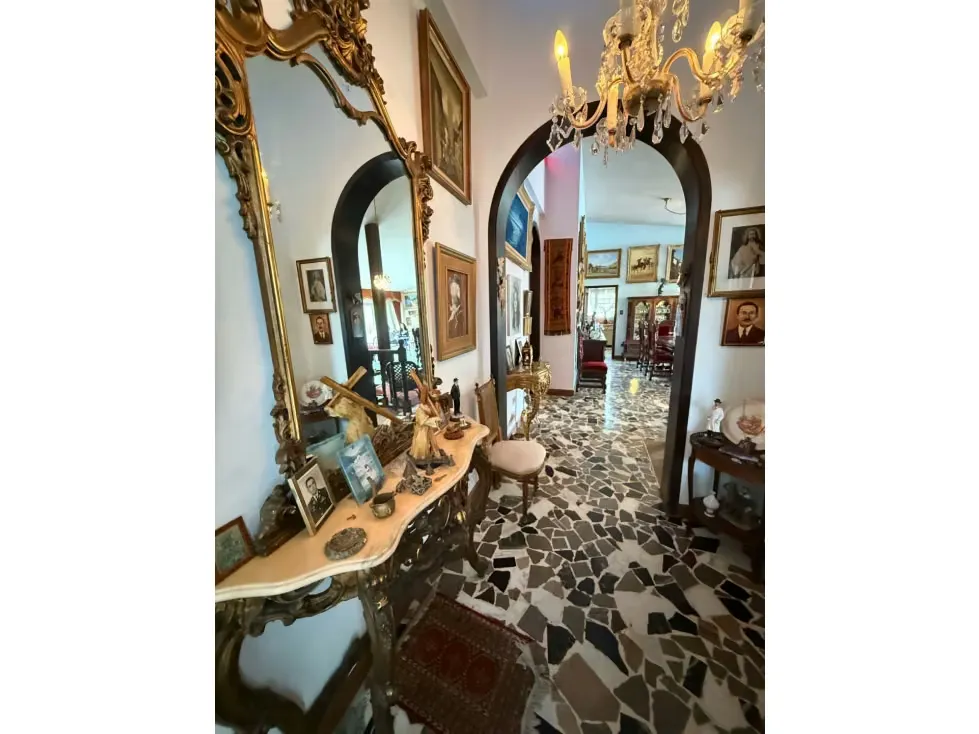 Se vende casa 315m2 Prados del Este 4136