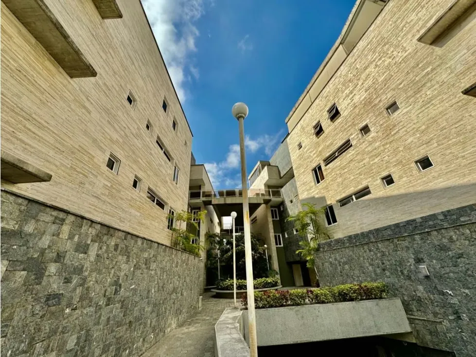 Se vende PB 398m2+105m2 4h+s/6b/6p Los Palos Grandes - 2