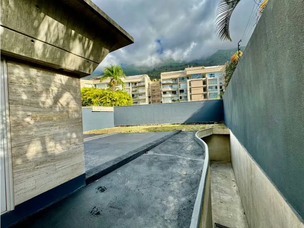 Se vende PB 398m2+105m2 4h+s/6b/6p Los Palos Grandes - 13