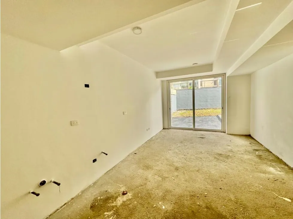Se vende PB 398m2+105m2 4h+s/6b/6p Los Palos Grandes - 15