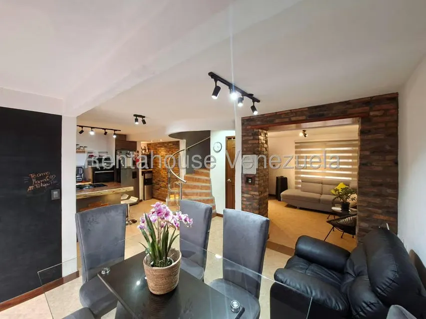 Townhouse (Multiples Niveles) en Venta en Pedregosa Norte, Merida - 5