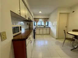 View 10