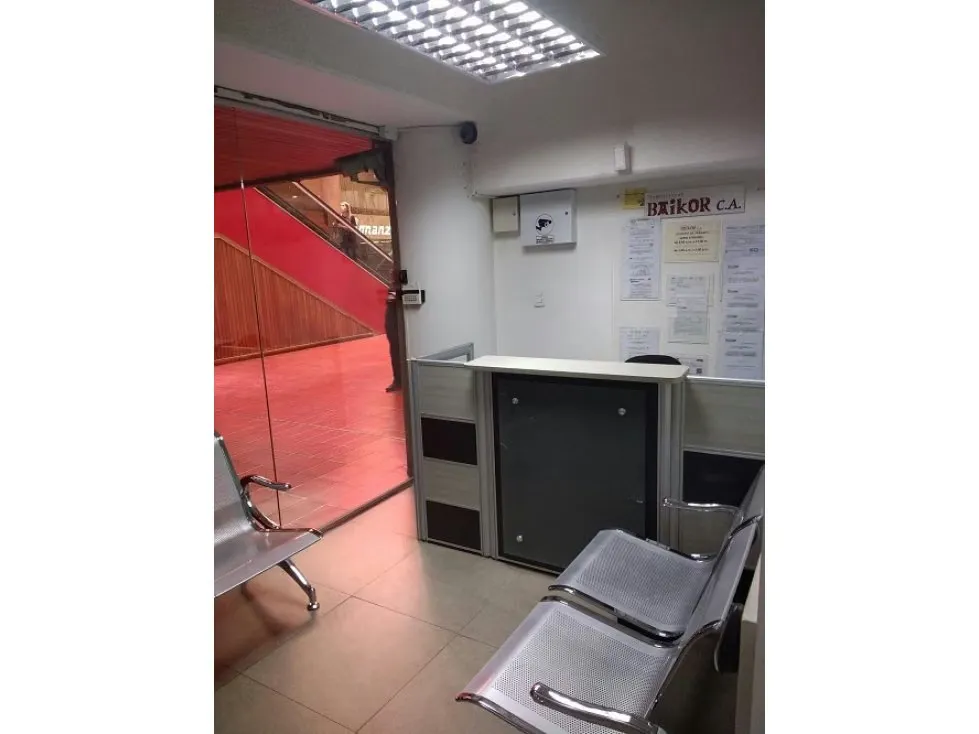 Venta local Las Mercedes 88m2 - 2