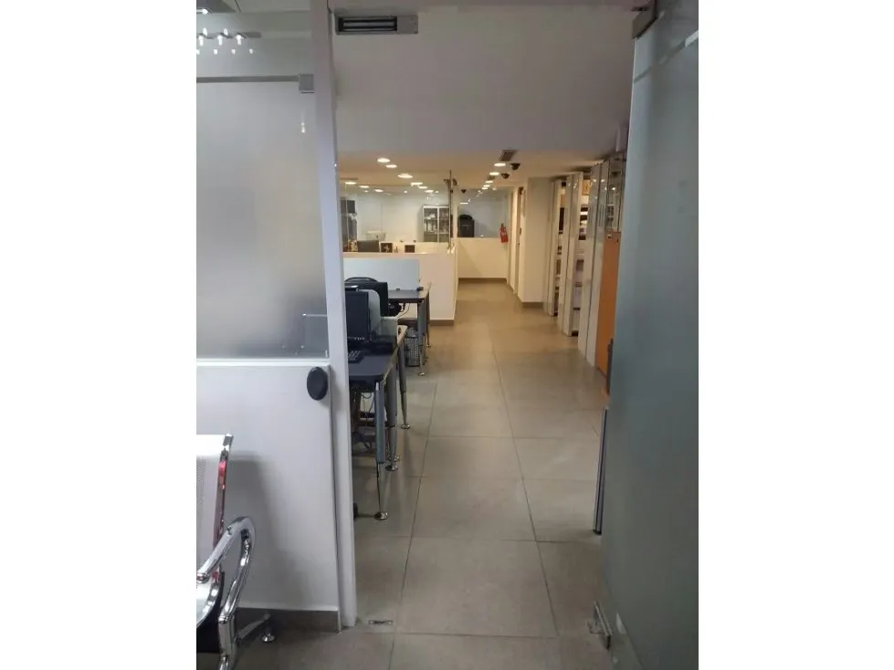 Venta local Las Mercedes 88m2 - 5