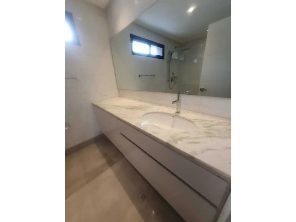 Vendo casa 3000m2 Lomas de Chuao 9334 - 11