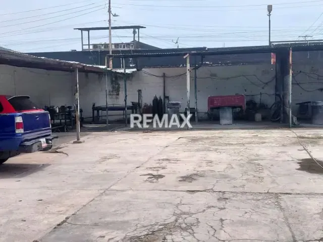 Venta amplio terreno 2000mts. en la Urbanizacion Rancho Grande - 14