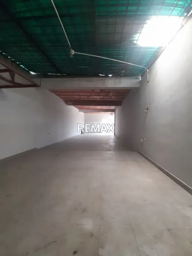 Se alquila Amplia Oficina Espacio Comercial Multiuso en Av. 20 Centro Barquisimeto - 2