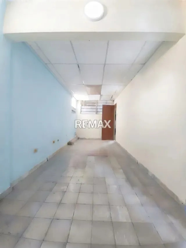 Se alquila Amplia Oficina Espacio Comercial Multiuso en Av. 20 Centro Barquisimeto - 5