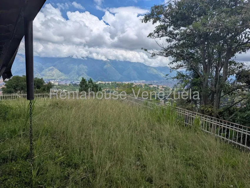 Casa (Colonial) en Venta en Cerro Verde, Distrito Metropolitano - 14