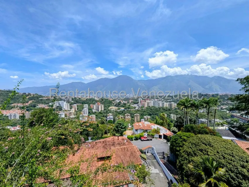 Casa (Colonial) en Venta en Cerro Verde, Distrito Metropolitano - 19