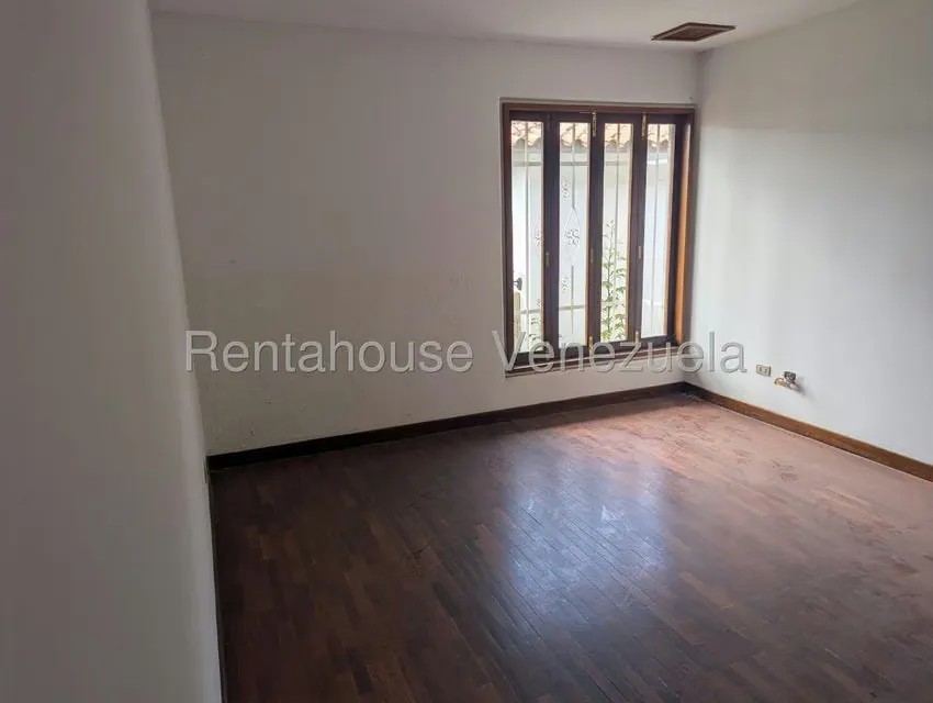 Casa (Colonial) en Venta en Cerro Verde, Distrito Metropolitano - 28