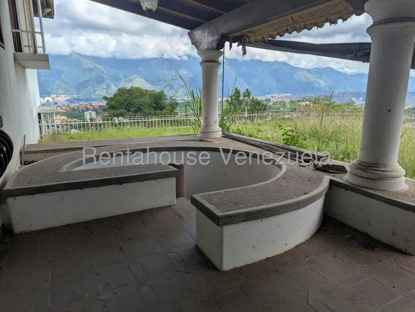 Casa (Colonial) en Venta en Cerro Verde, Distrito Metropolitano - 10