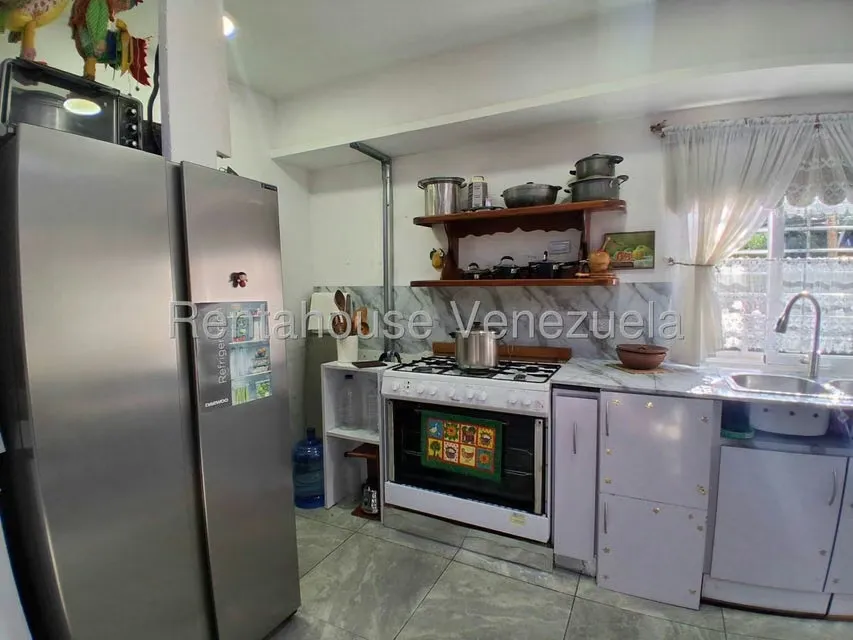 Apartamento (1 Nivel) en Alquiler en Zona Este, Lara - 11