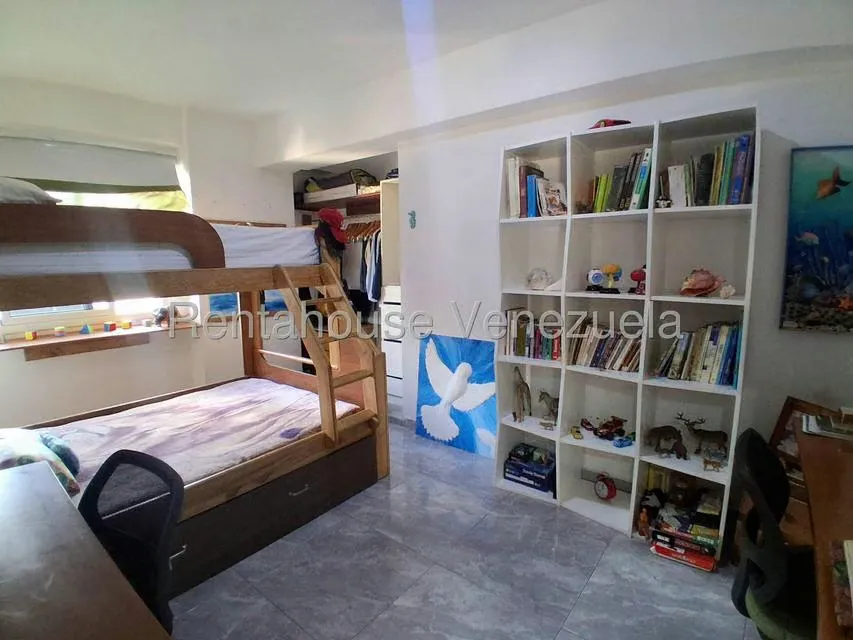 Apartamento (1 Nivel) en Alquiler en Zona Este, Lara - 19