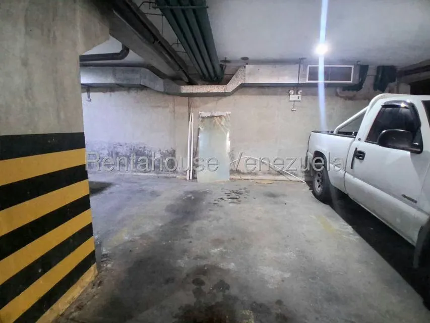 Apartamento (1 Nivel) en Alquiler en Zona Este, Lara - 29