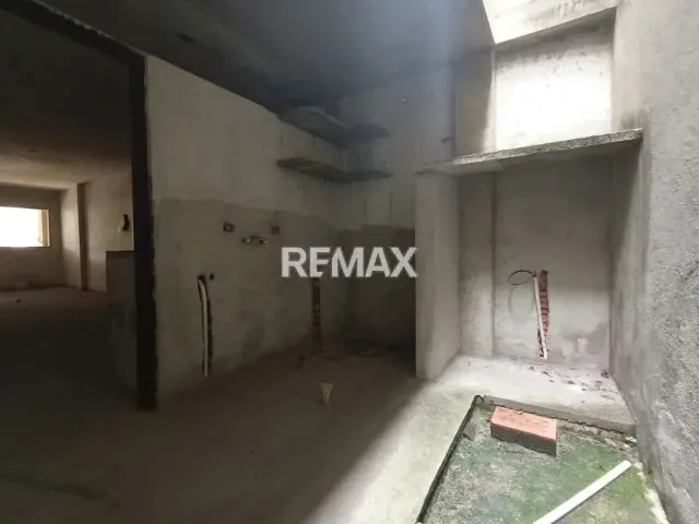 Venta Edificio Obra Gris Tres Niveles Calle del Medio Palo Gordo - 6