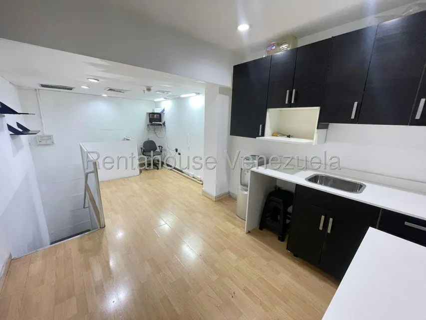 Local Comercial en Alquiler en Chacao, Distrito Metropolitano - 16