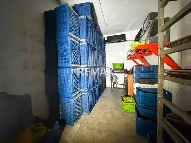 VENDO LOCAL CON FONDO DE COMERCIO EN BARQUISIMETO - 10