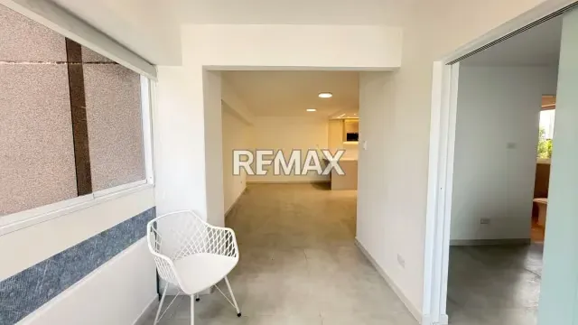 Apartamento en Alquiler Colinas De Bello Monte 1H,2B, 1E - 11