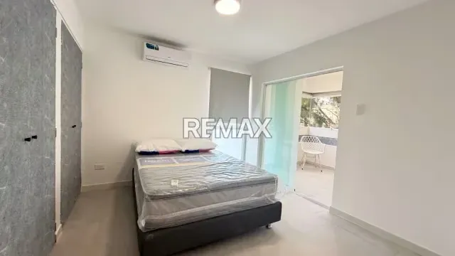 Apartamento en Alquiler Colinas De Bello Monte 1H,2B, 1E - 13