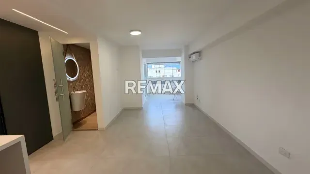 Apartamento en Alquiler Colinas De Bello Monte 1H,2B, 1E - 8