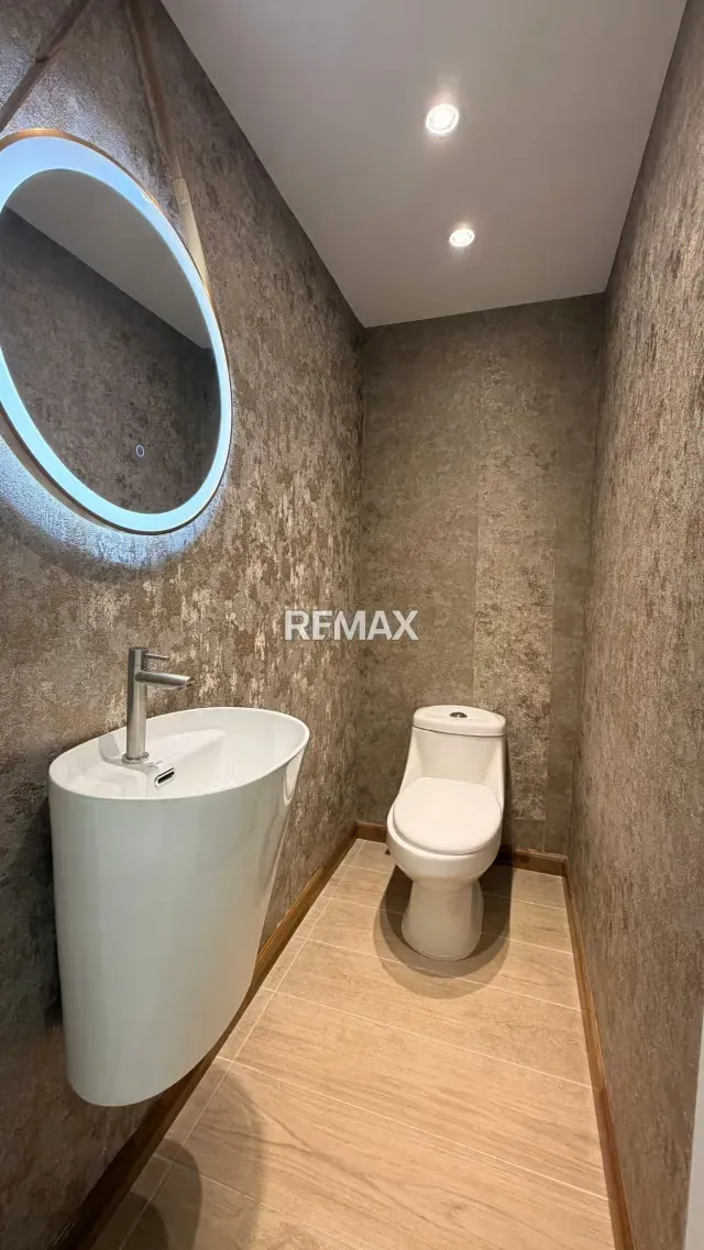 Apartamento en Alquiler Colinas De Bello Monte 1H,2B, 1E - 10
