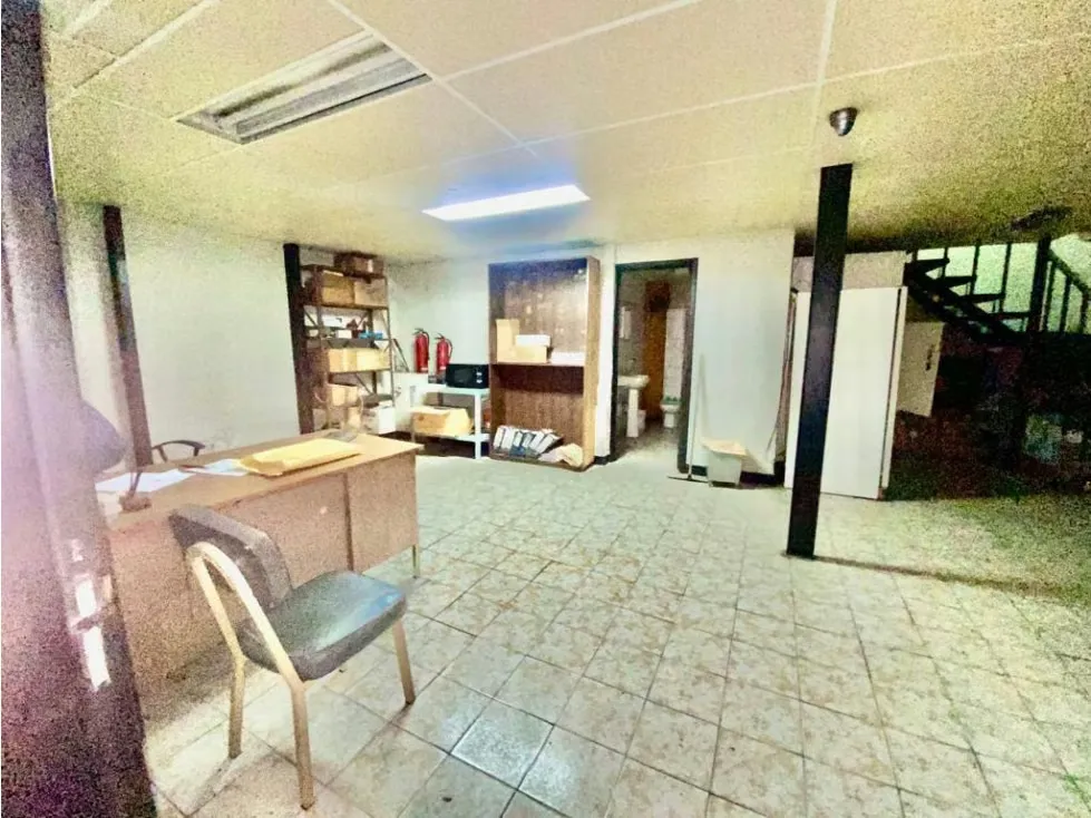 GALPON VENTA CATIA LOS FLORES 1.730 M2, 2 AREAS DE BAÑO - 9