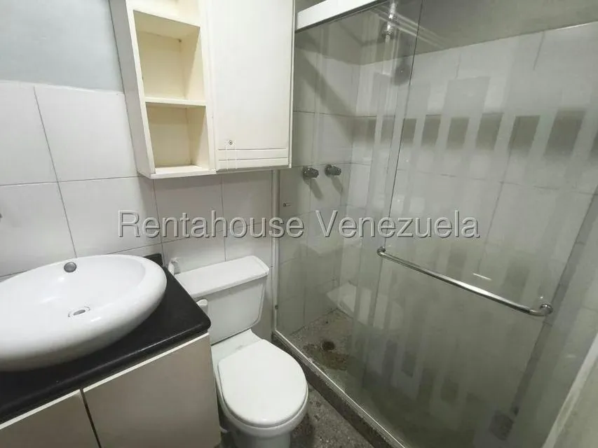 Apartamento (1 Nivel) en Alquiler en Metropolitano Javier, Lara - 18