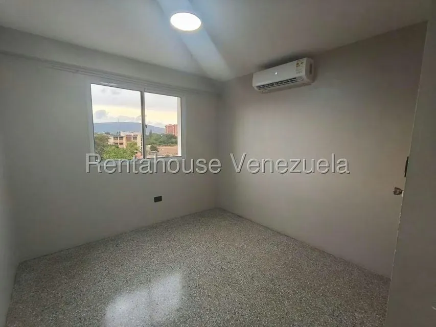 Apartamento (1 Nivel) en Alquiler en Metropolitano Javier, Lara - 22