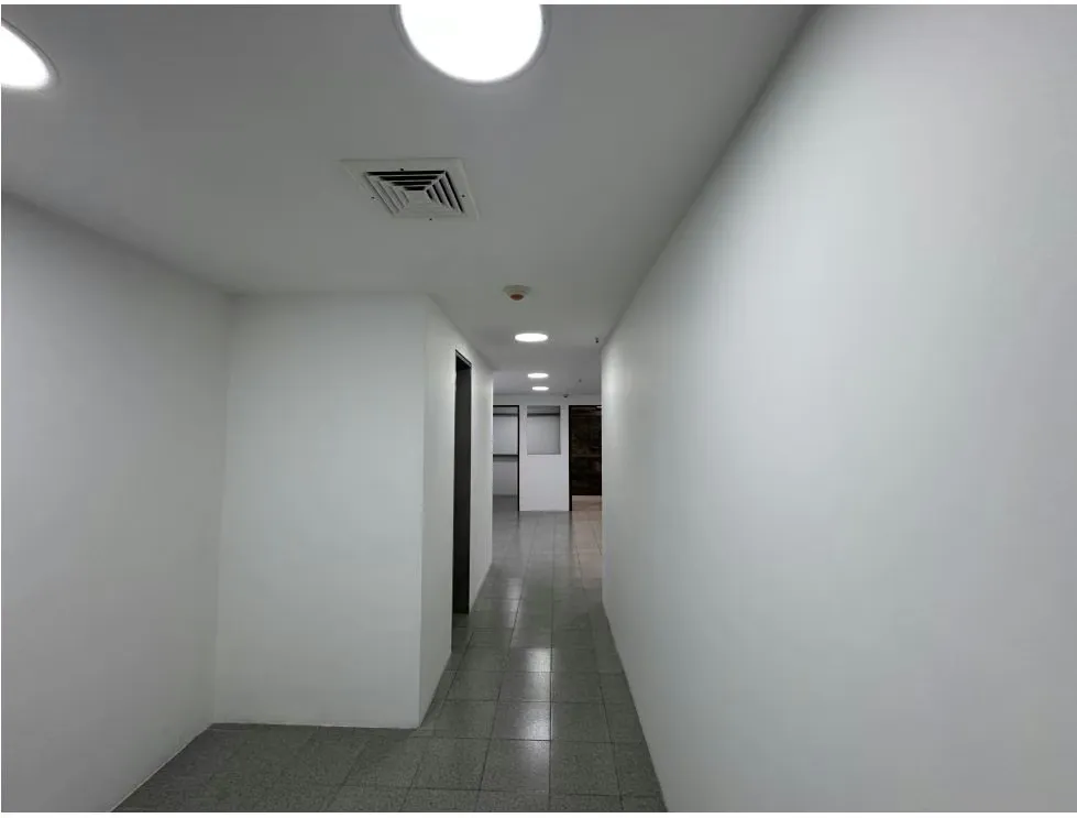 Alquilo oficina 105m2 Torre Xpress, Macaracuay 3312 - 17